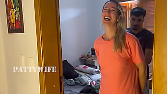 Mujer Brasileña Es Dominada Por Un Cornudo Bien Dotado En Un Video Hd