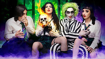 Parodi Xxx Panas Dari Beetlejuice Dengan Sentuhan Kinky